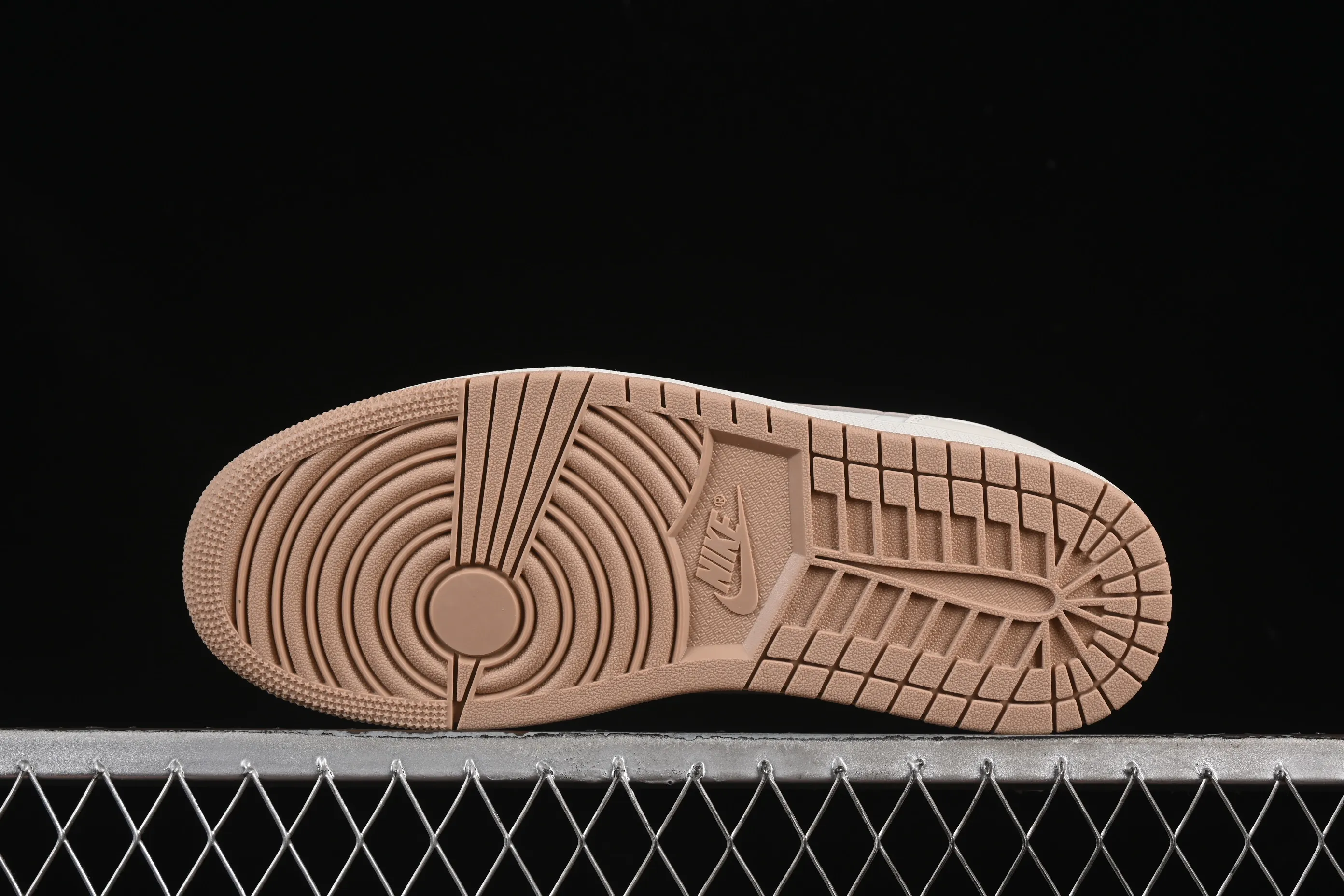 All categories Air Jordan Jordan series basketball shoes Air Jordan 1 Low Air Jordan 1 Low AJ1 Joe 1 meter gray low-top retro cultural basketball shoes 553558-169